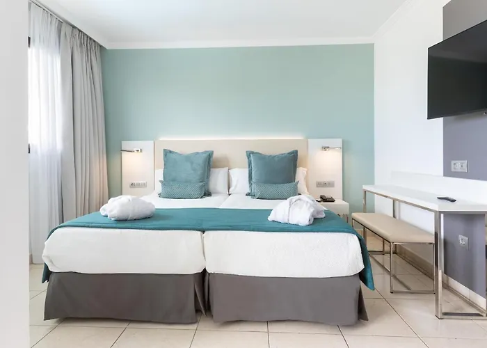 Alexandre La Siesta מלון 4*