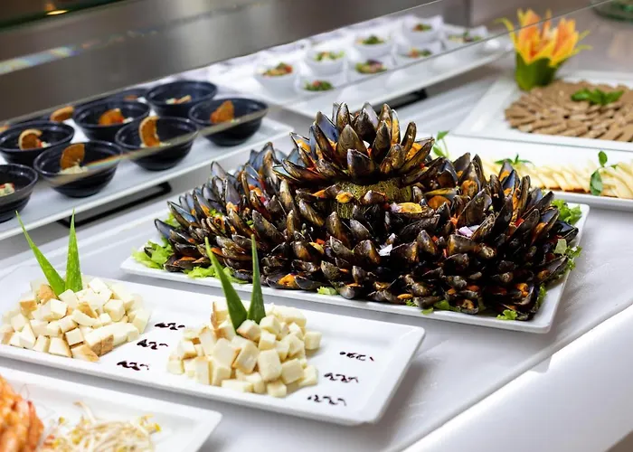 Alexandre La Siesta פלאייה דה לאס אמריקס