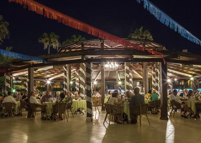 Alexandre La Siesta פלאייה דה לאס אמריקס